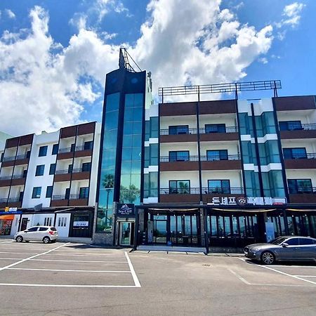 Sea Cliff Hotel 济州市 外观 照片