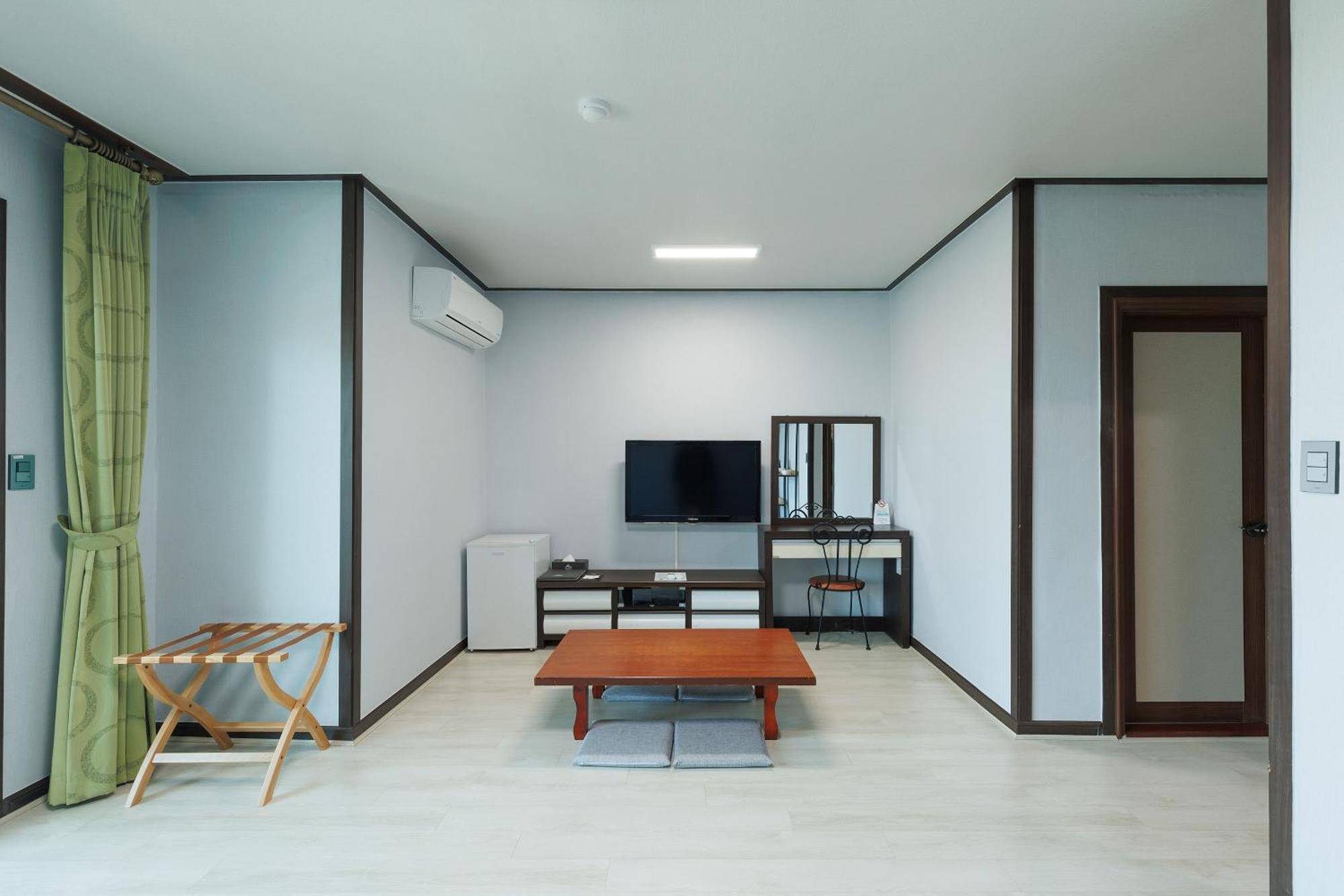 Sea Cliff Hotel 济州市 外观 照片